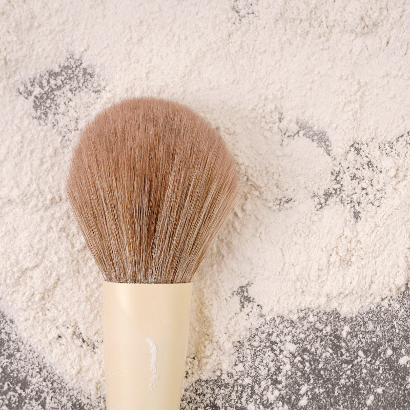 Powder brush, soft bristle setting brush